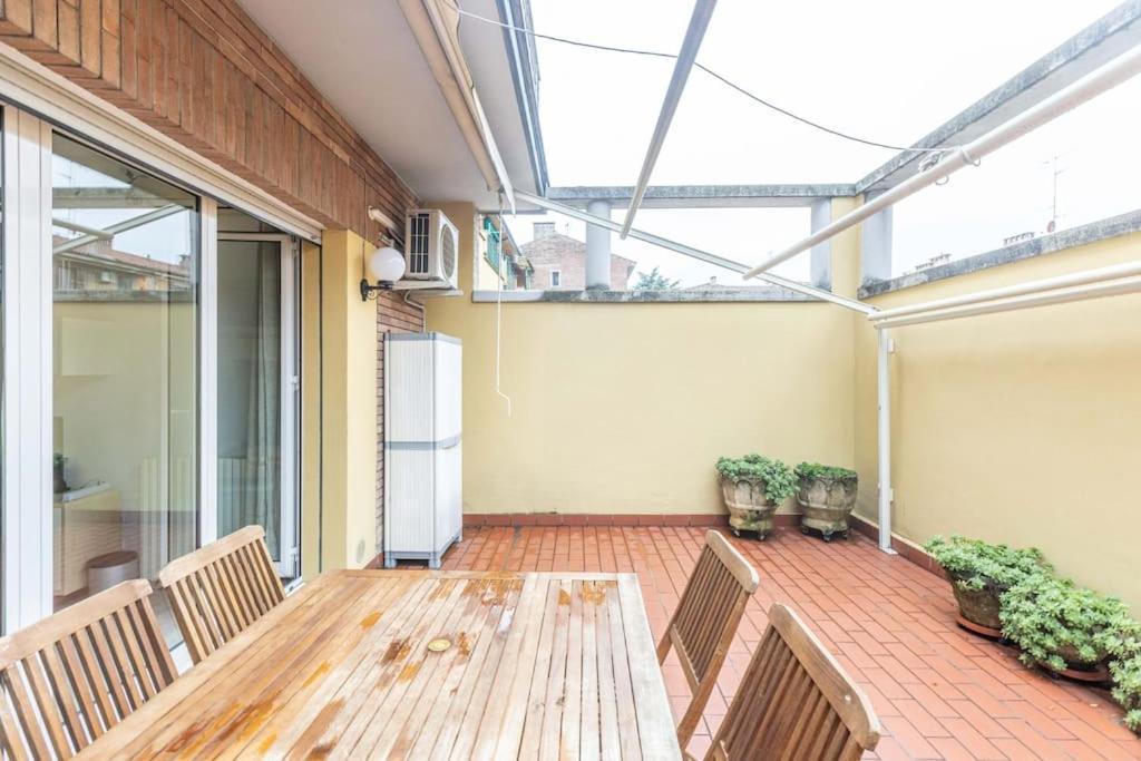 Tiarini 14 Apartment โบโลญญา ภายนอก รูปภาพ